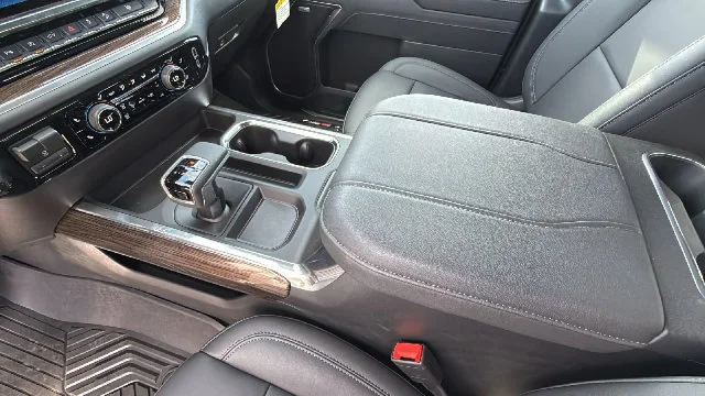 2026 Chevrolet Silverado 1500 RST - Photo 13