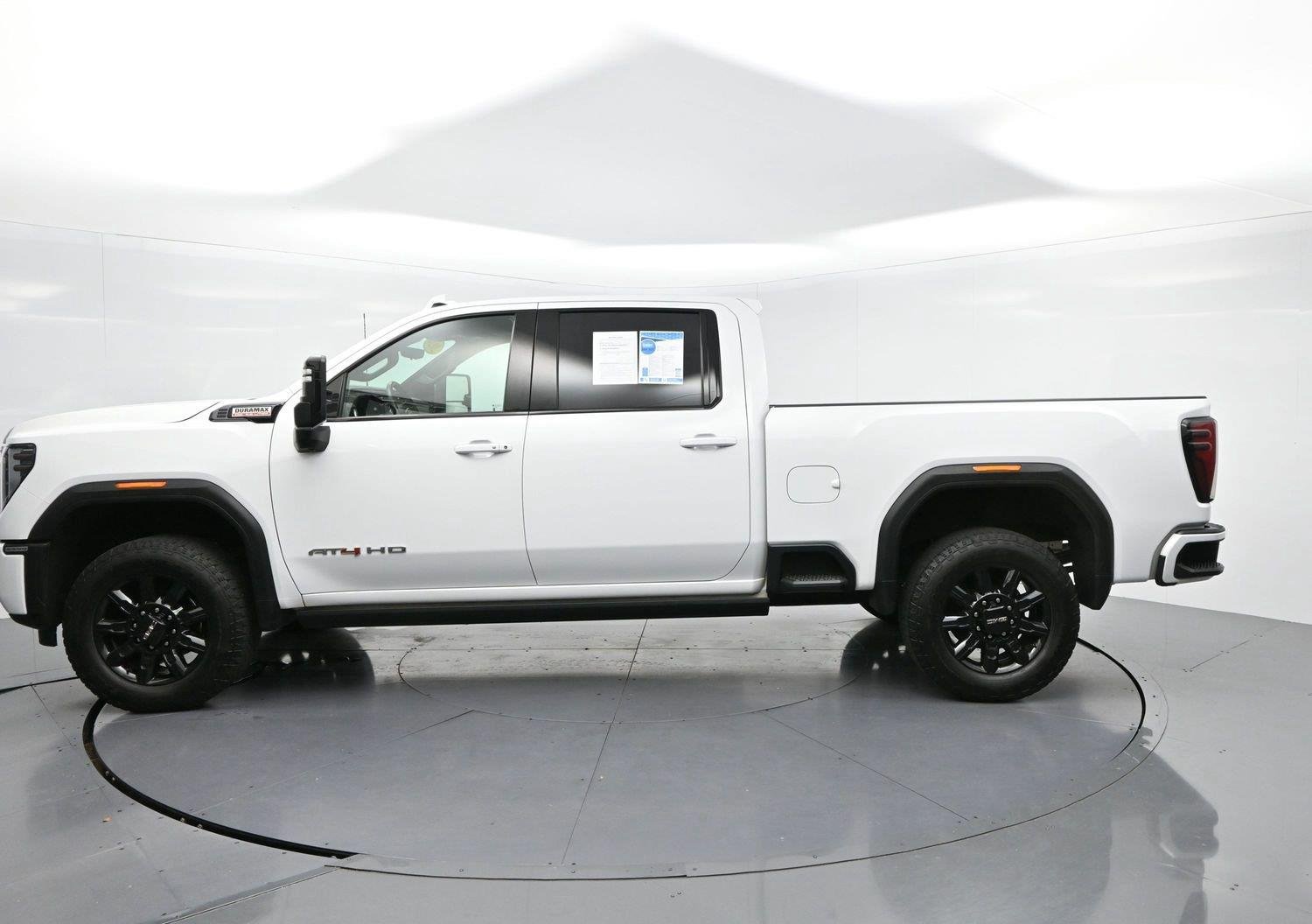 Used 2024 Summit White GMC AT4 image 4