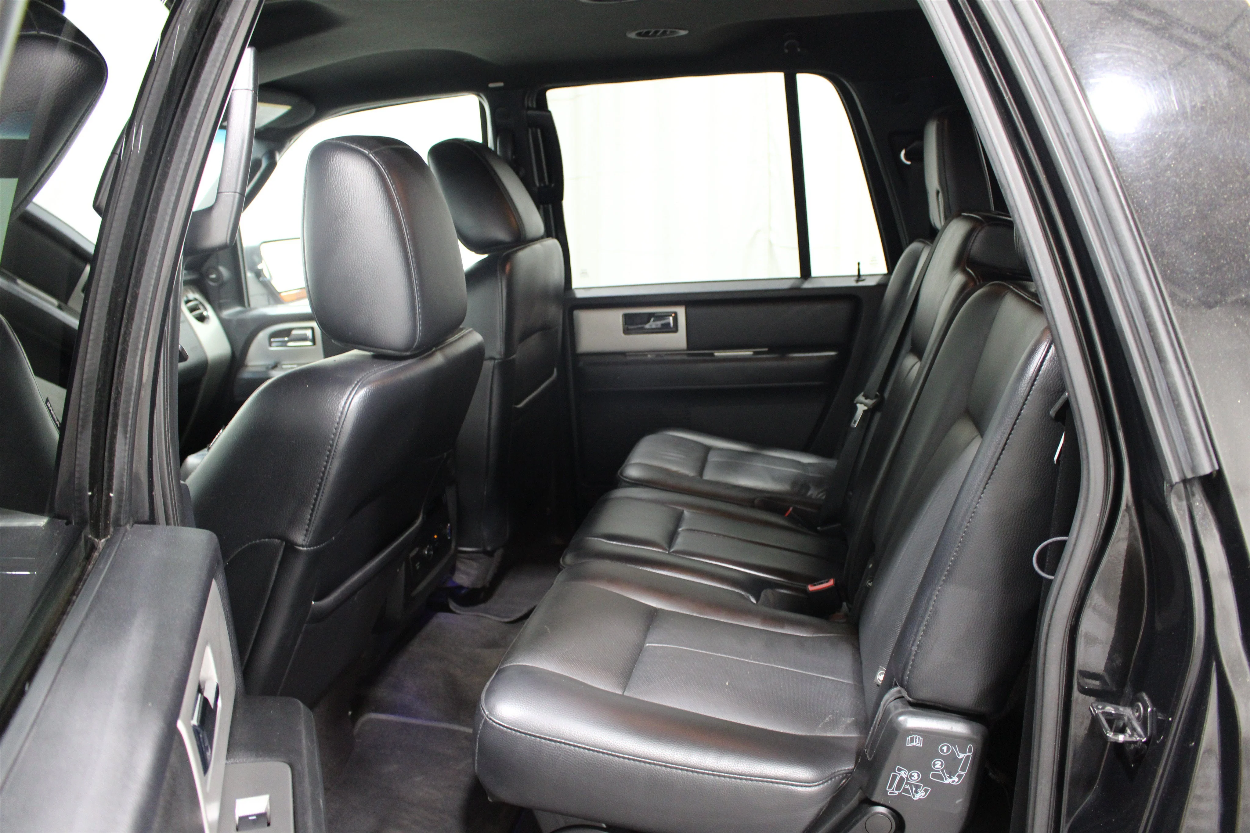 2015 Ford Expedition XLT - Photo 19