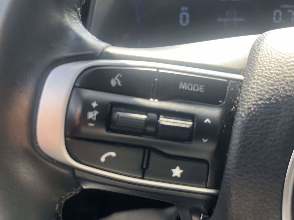 Used 2025 Silver Kia EX image 19