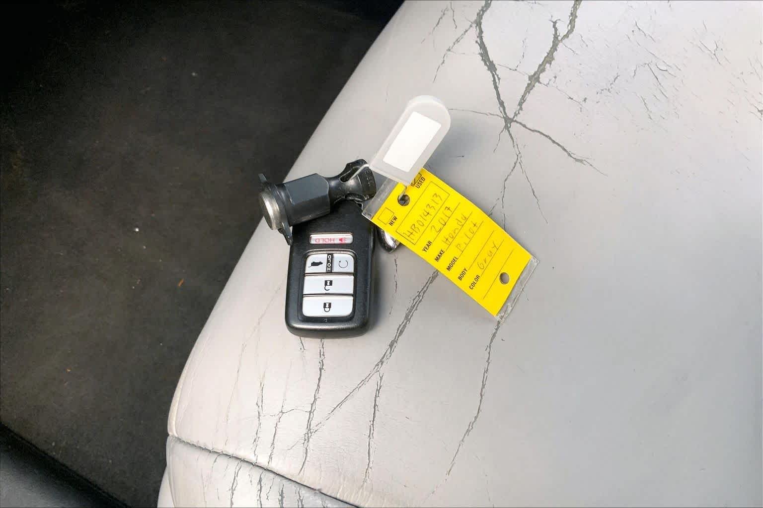 Used 2017 Crystal Black Pearl Honda EX-L image 15