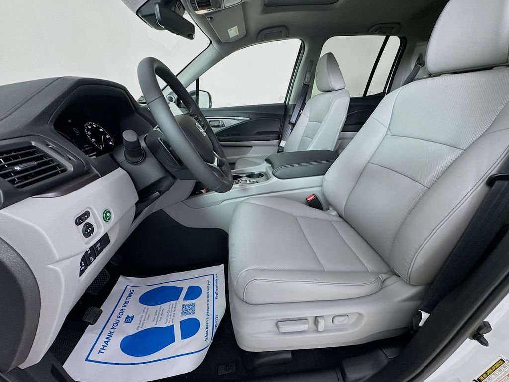 New 2026 Platinum White Pearl Honda RTL image 30