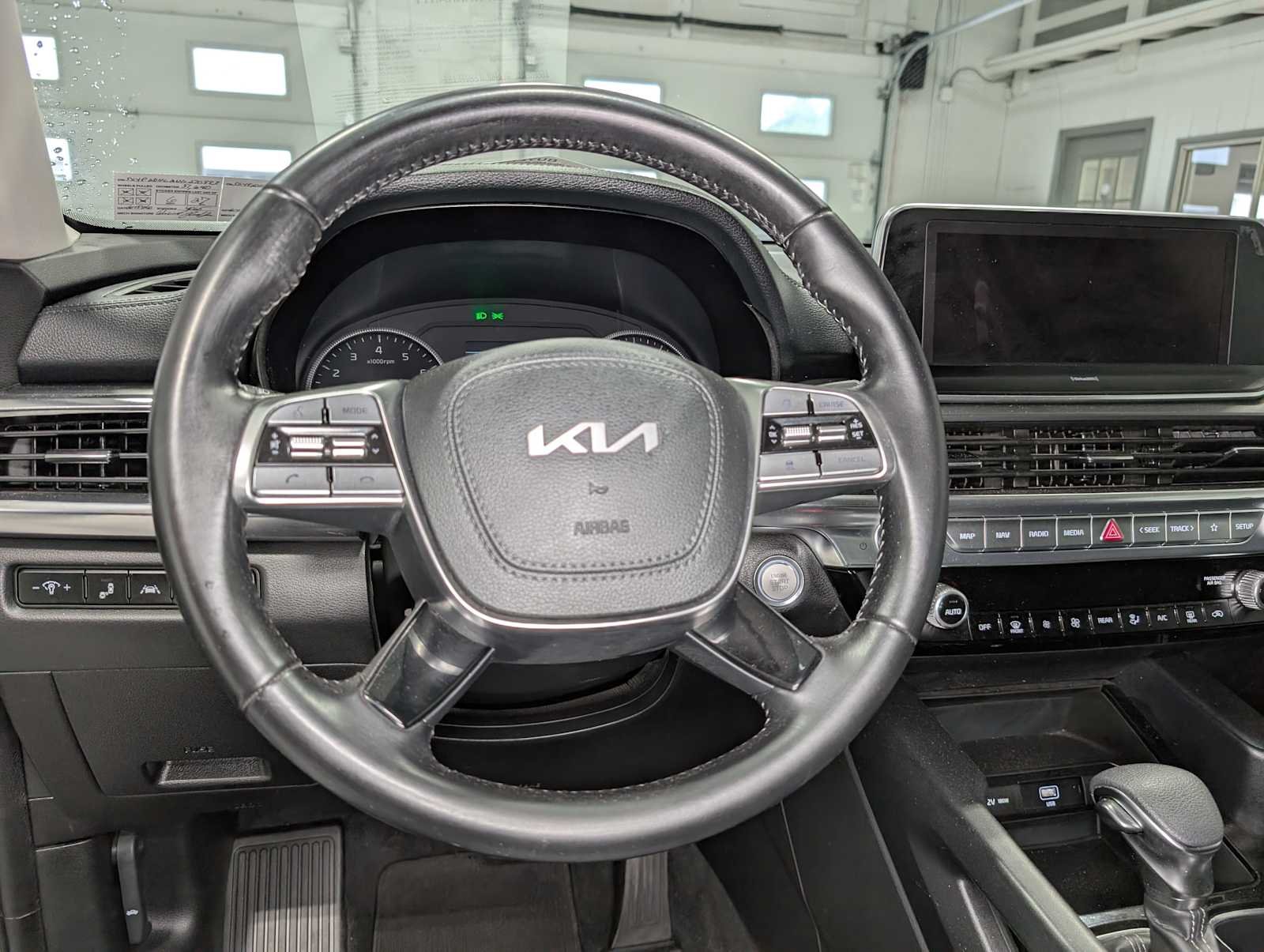 Certified Used 2022 Everlasting Silver Kia LX image 36