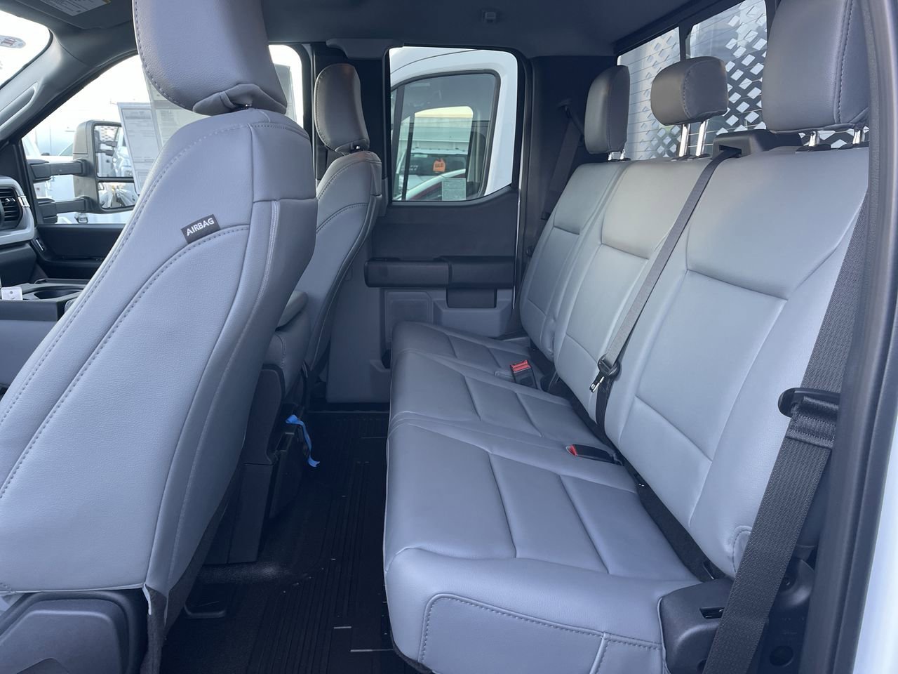 New 2026 Oxford White Ford XL image 18