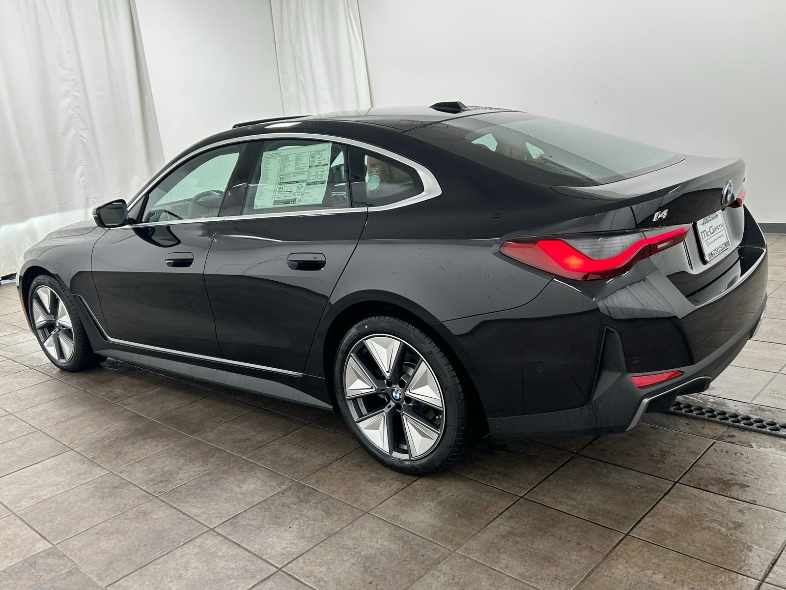 New 2026 Black Sapphire Metallic BMW xDrive40 image 3