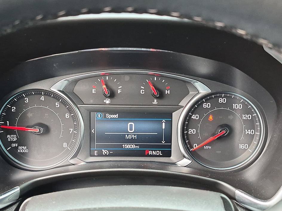 Used 2024 Sterling Gray Metallic Chevrolet LT image 19
