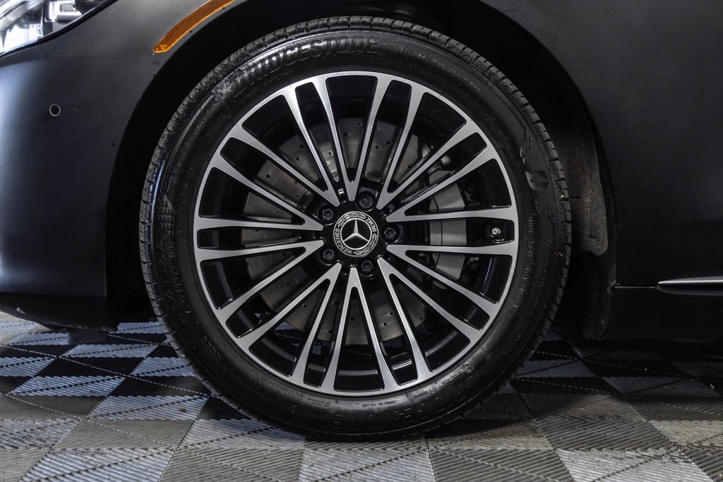 Used 2022 Black Mercedes-Benz S 580 image 41
