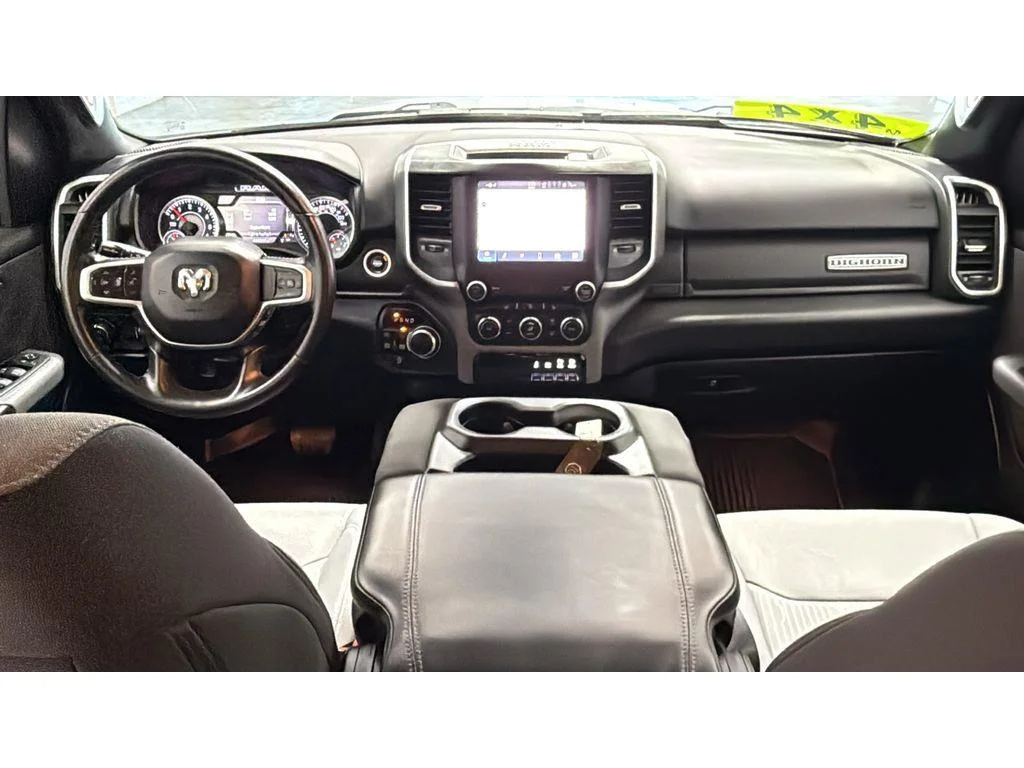 Used 2022 Billet Silver Metallic Clearcoat Ram Big Horn Crew Cab 4X4 3.6L V6 1 OWNER image 38