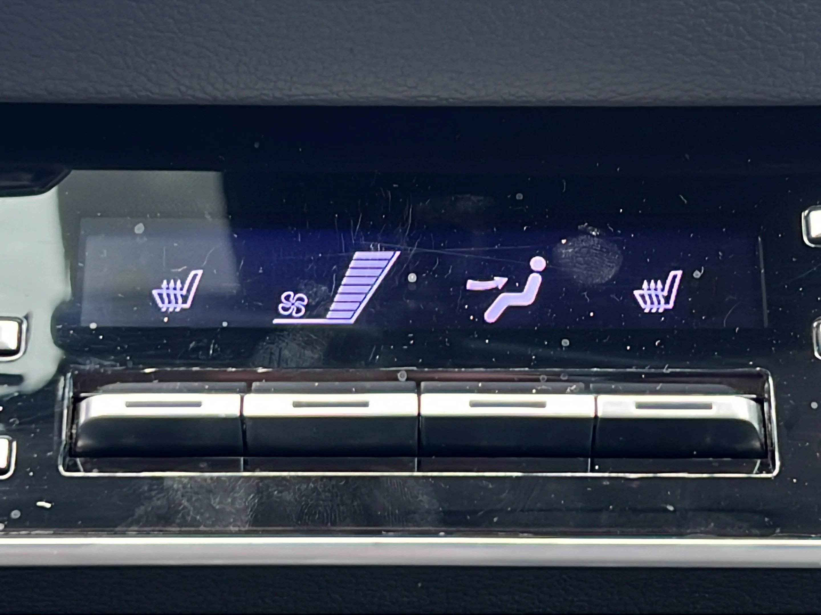 Used 2022 Quartz White Hyundai SEL image 19