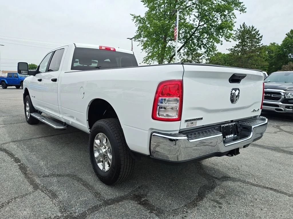 Used 2024 White Ram Big Horn image 3