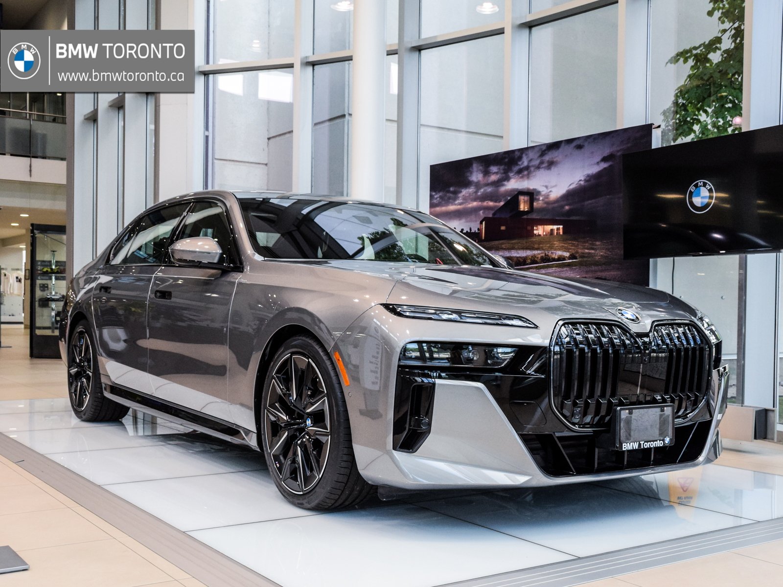 New 2025 BMW Series 760i xDrive 4dr Car in Toronto #NN19386