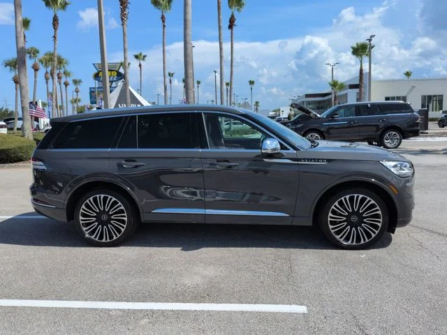 Used 2022 Dark Gray Metallic Lincoln Black Label image 3
