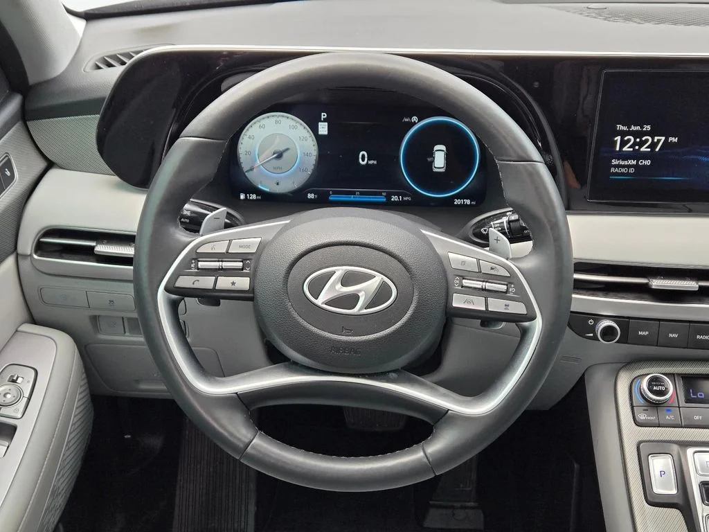 Used 2024 Red Hyundai SEL image 22