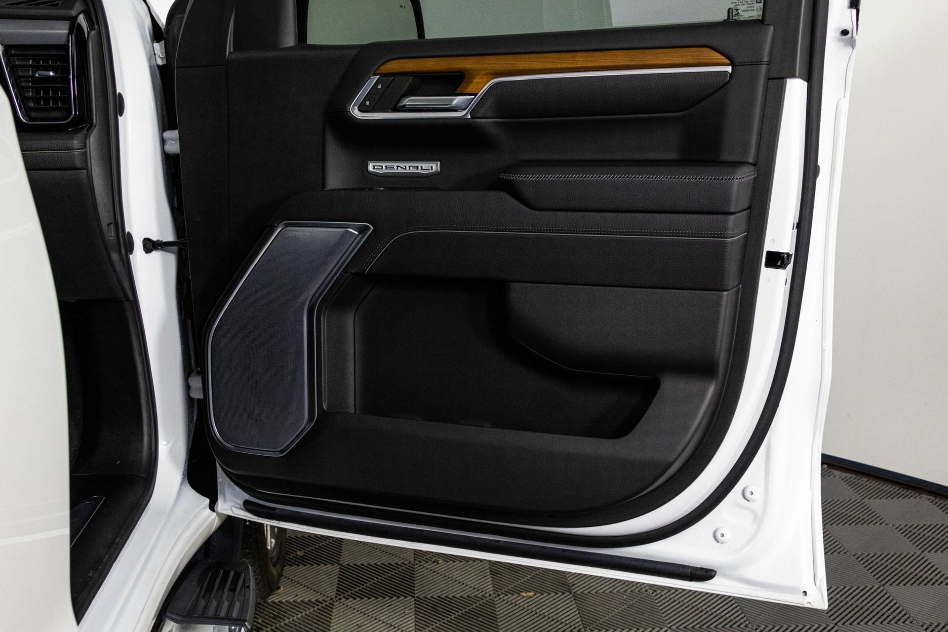 2022 GMC SIERRA - Image 38