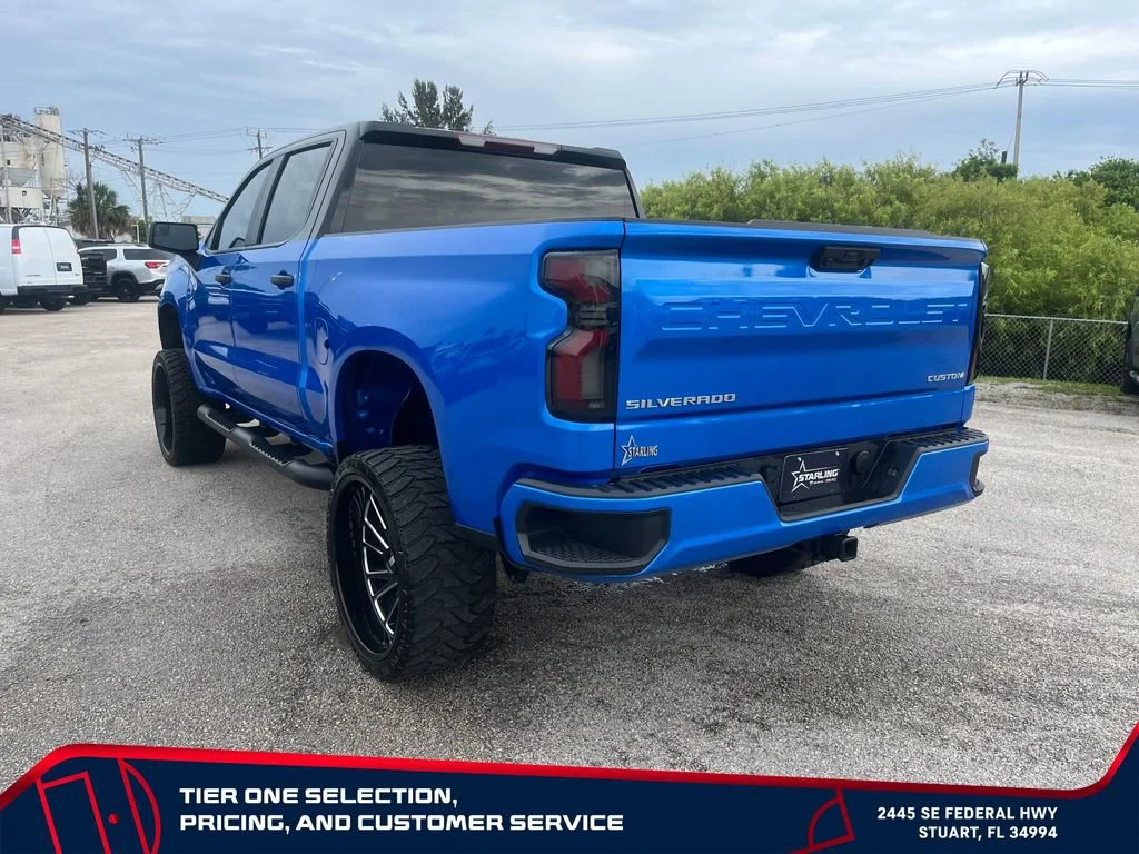 Used 2025 Riptide Blue Metallic Chevrolet Custom image 7