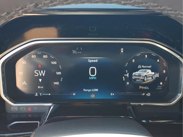 New 2026 Summit White Chevrolet LT (2FL) image 10