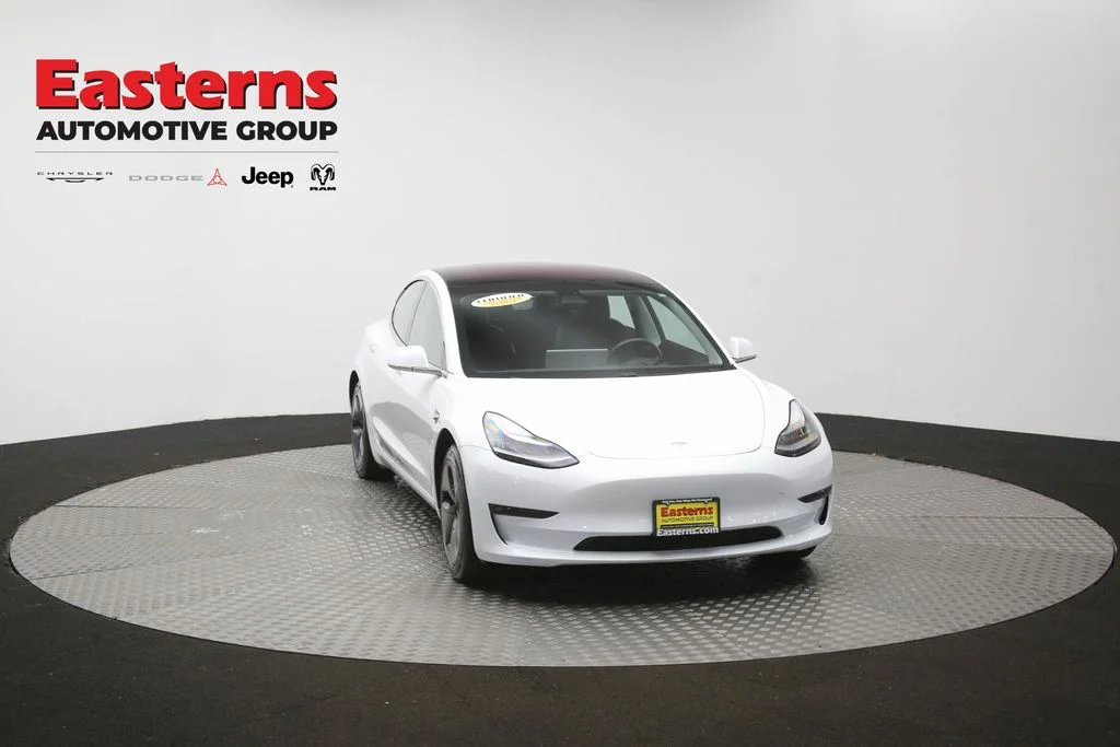 Used 2018 White Tesla Long Range image 45