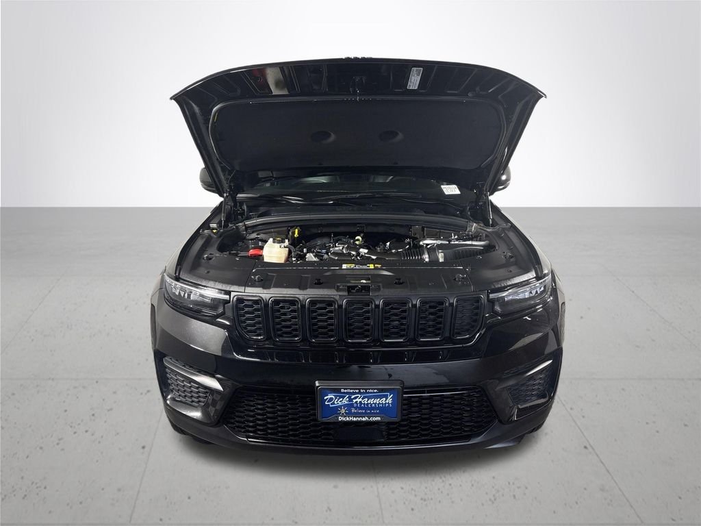 Certified Used 2025 Black Jeep Altitude X image 23
