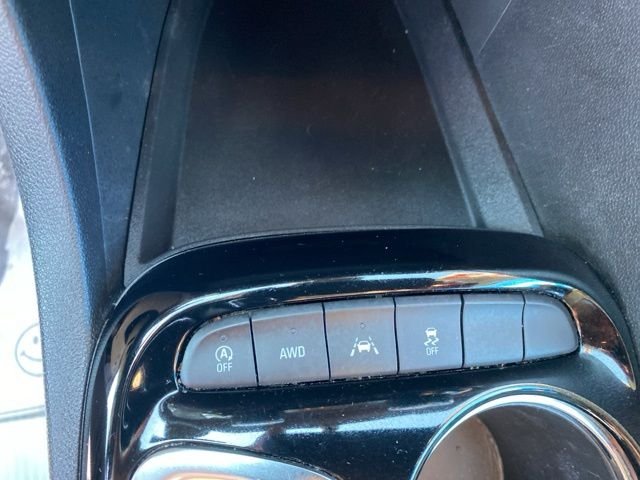 Used 2023 Black Buick Select image 31