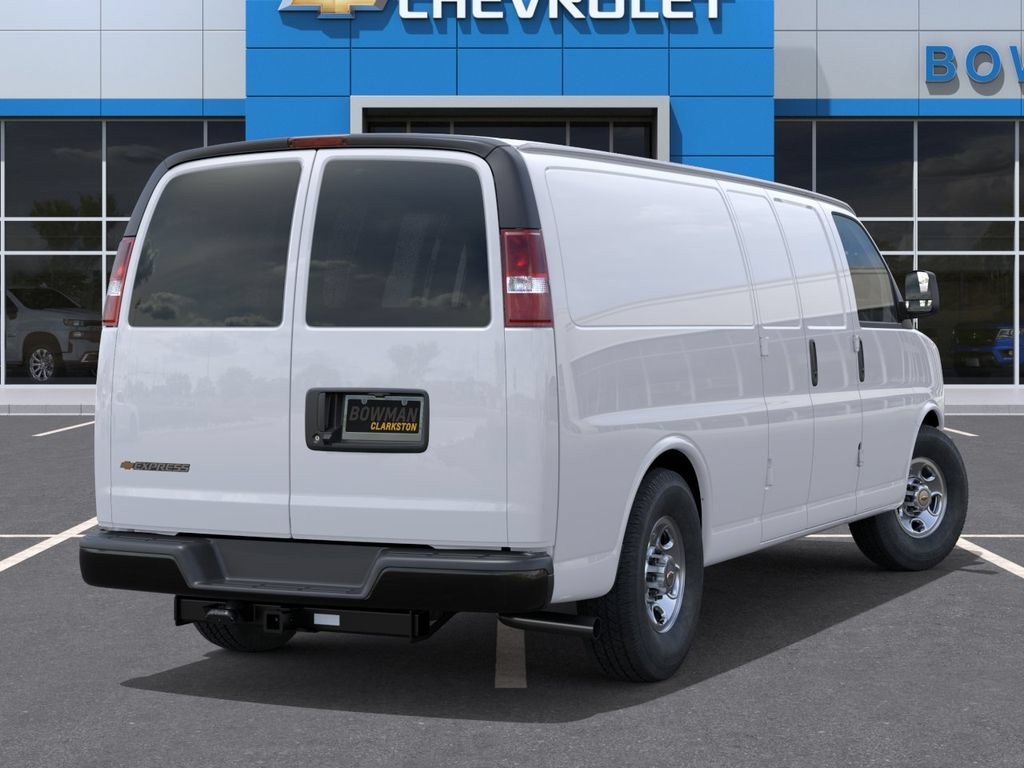 New 2026 Summit White Chevrolet WT image 6
