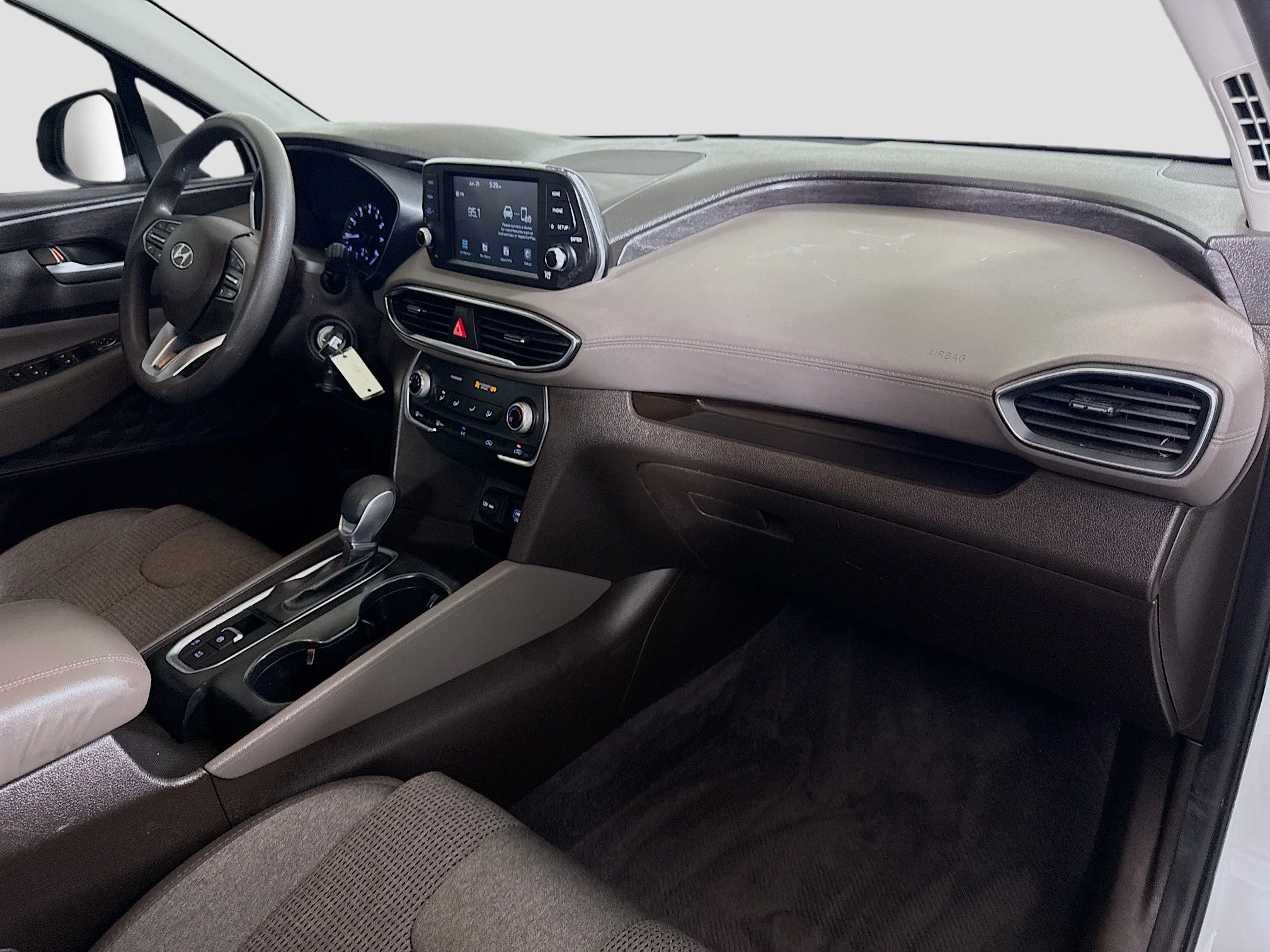 Used 2020 Quartz White Hyundai SE image 25