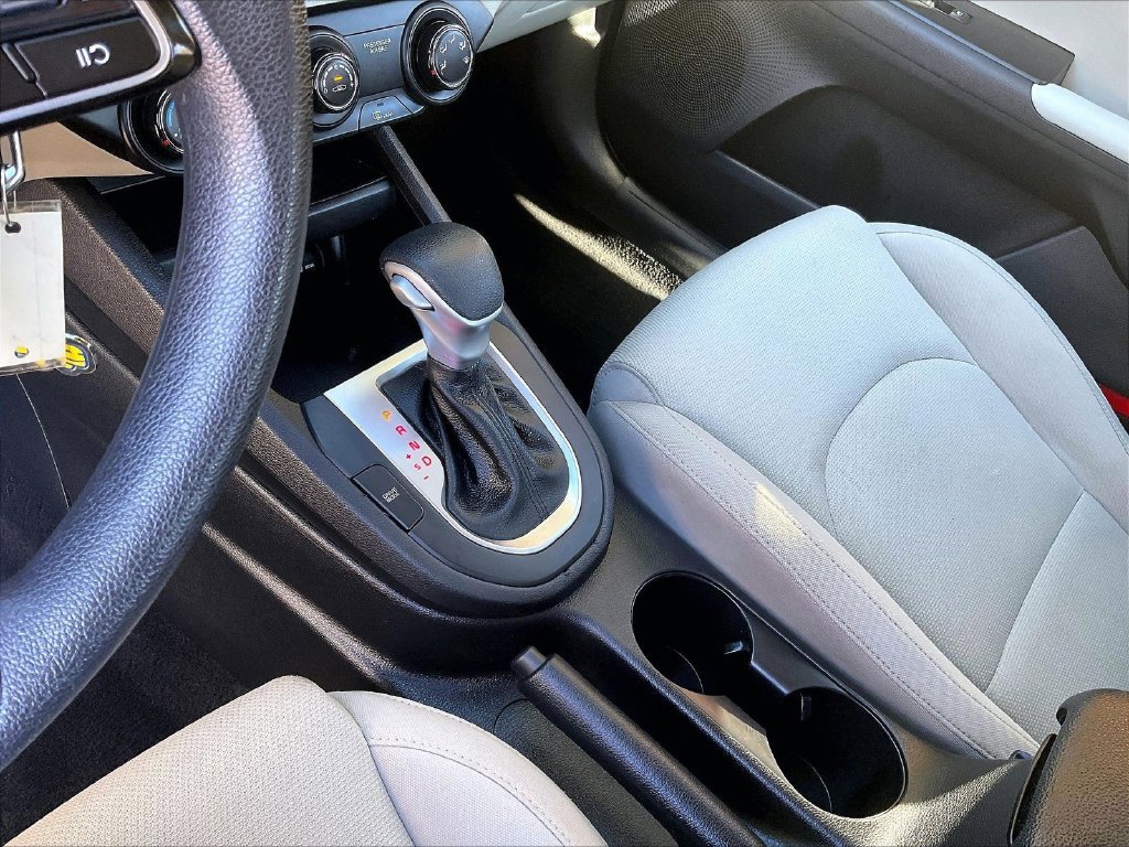 Used 2023 Black Kia LXS image 20