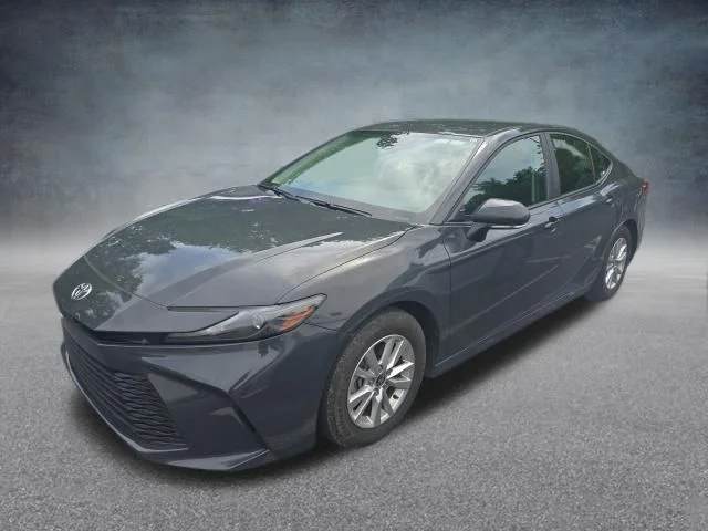 Used 2025  Toyota LE image 4