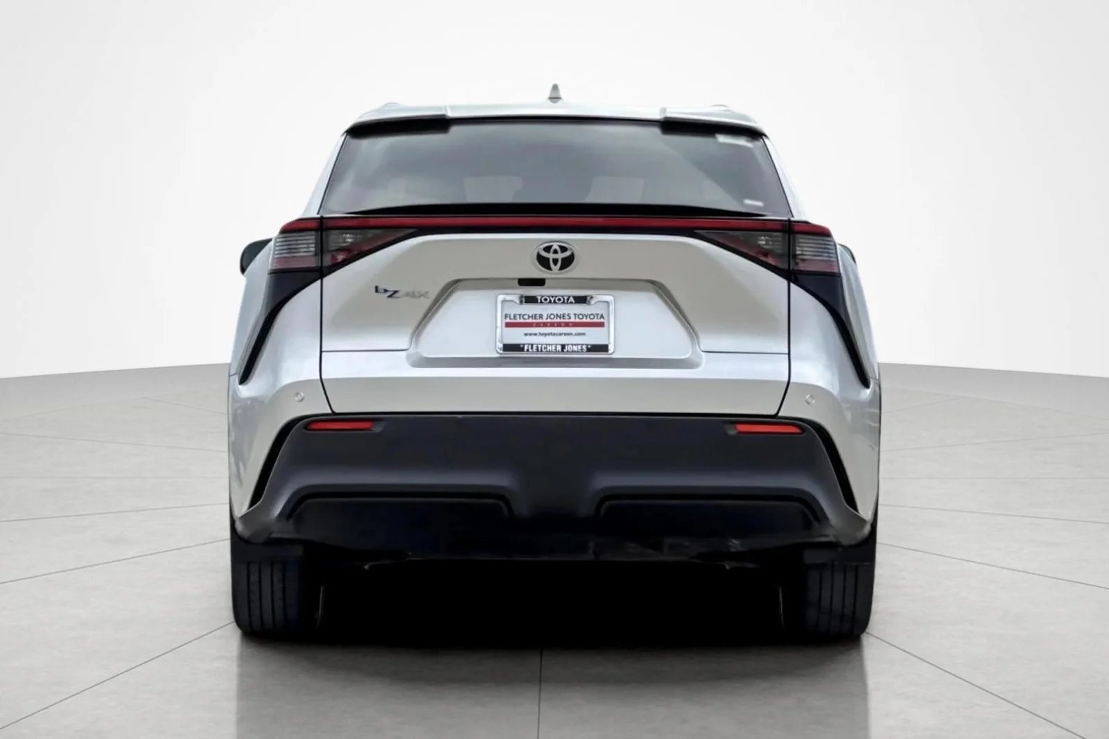 Certified Used 2024 SILVER METALLIC Toyota XLE image 4