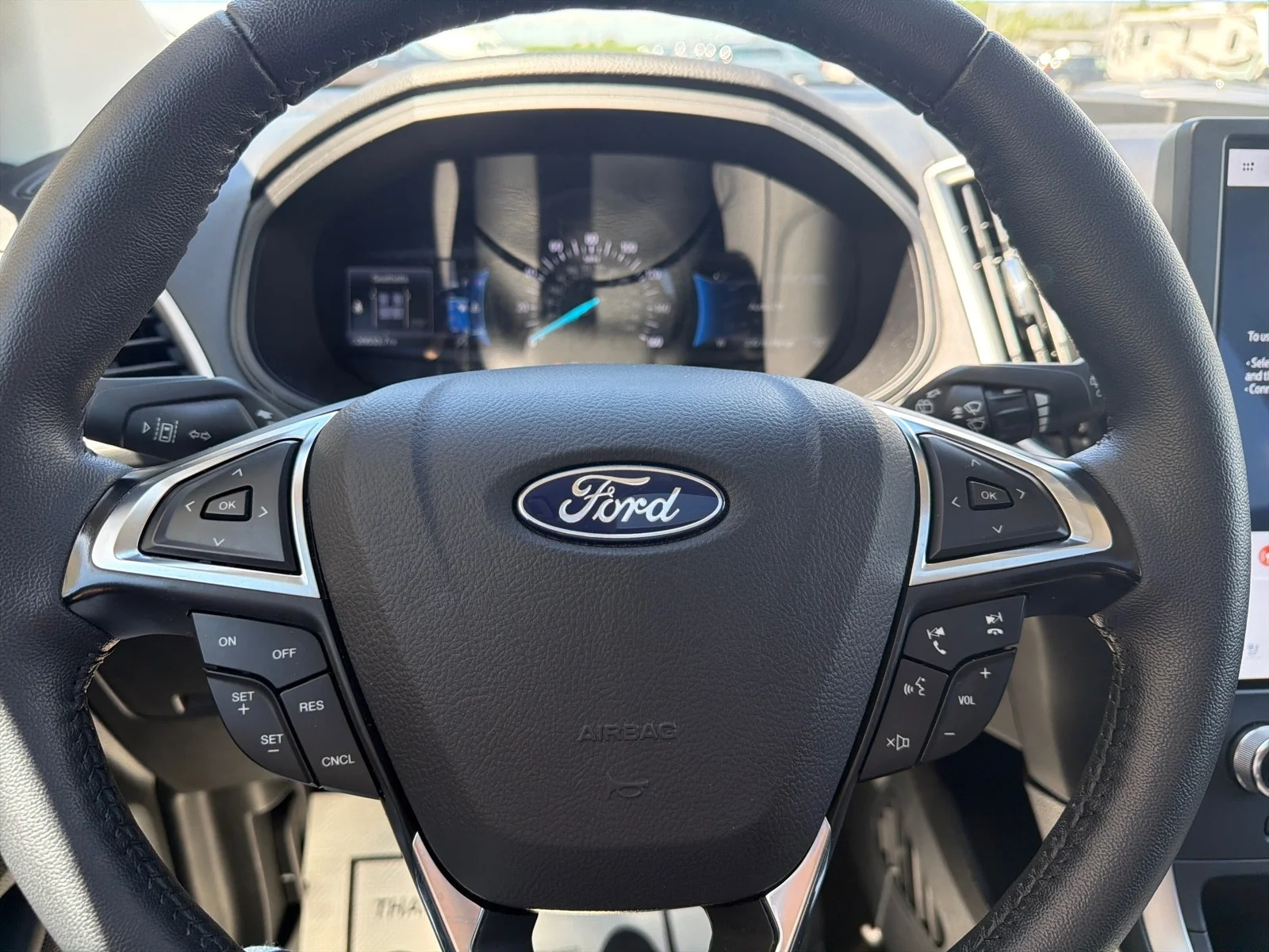 Used 2024 Oxford White Clearcoat Ford SEL image 21