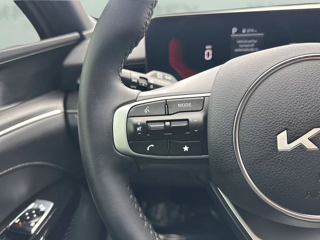 Used 2025 Gray Kia GT-Line image 14