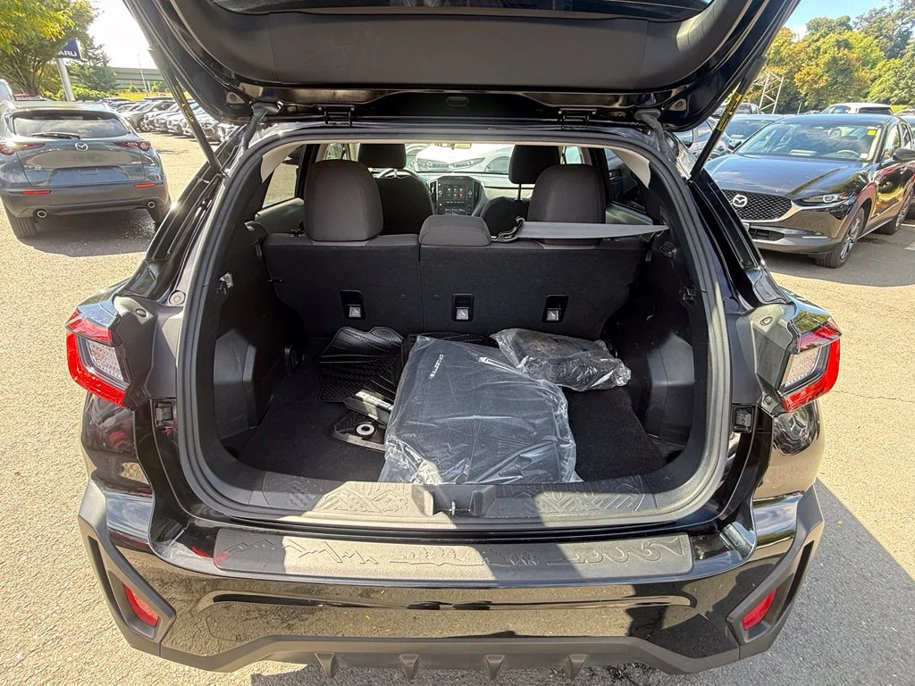 Used 2024 Crystal Black Silica Subaru Base image 22