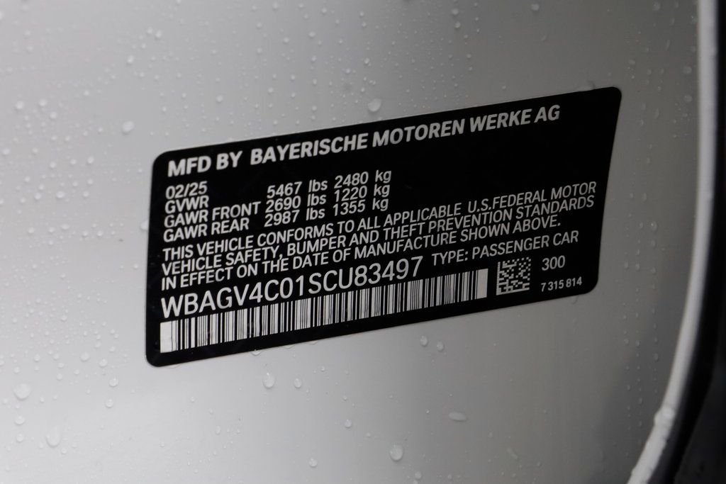 2025 BMW 8 Series 840i - Photo 26