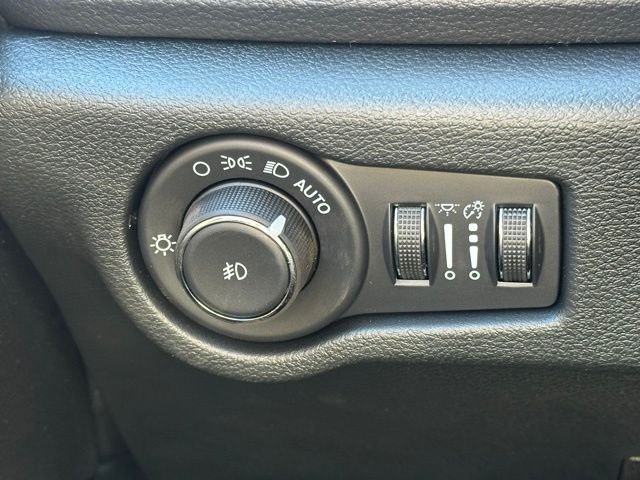 2026 Chrysler Pacifica Limited - Photo 18