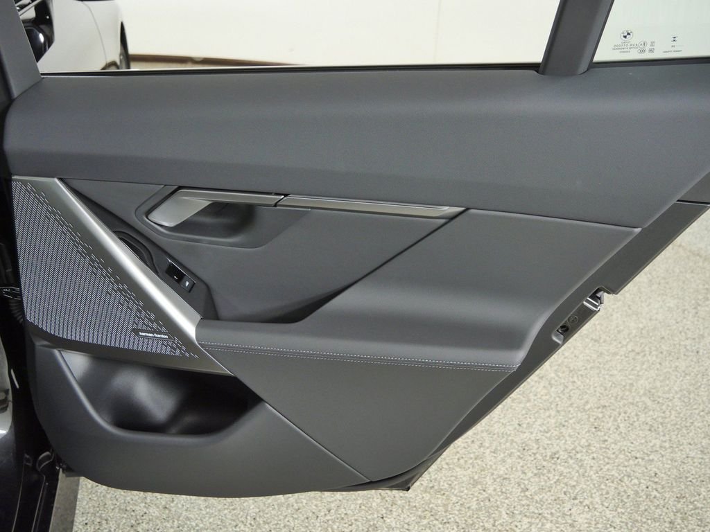 New 2027 Black Sapphire Metallic BMW 530i xDrive image 24