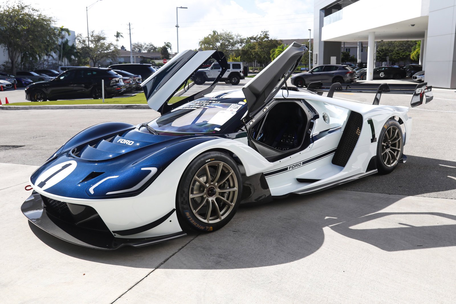 Used 2023 White Ford  image 2