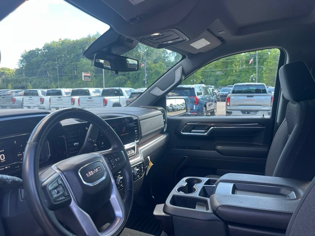 Used 2024 Thunderstorm Gray GMC Elevation image 18