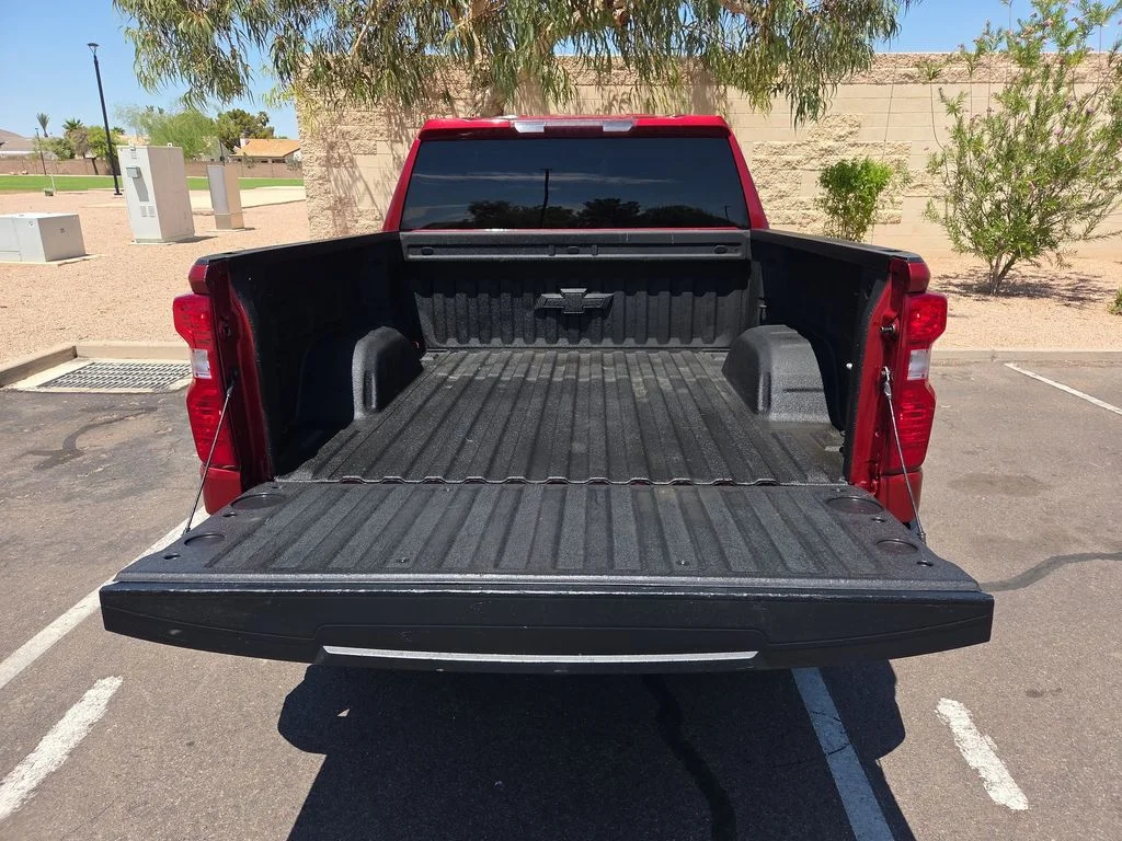 Used 2020 Red Chevrolet LT image 26