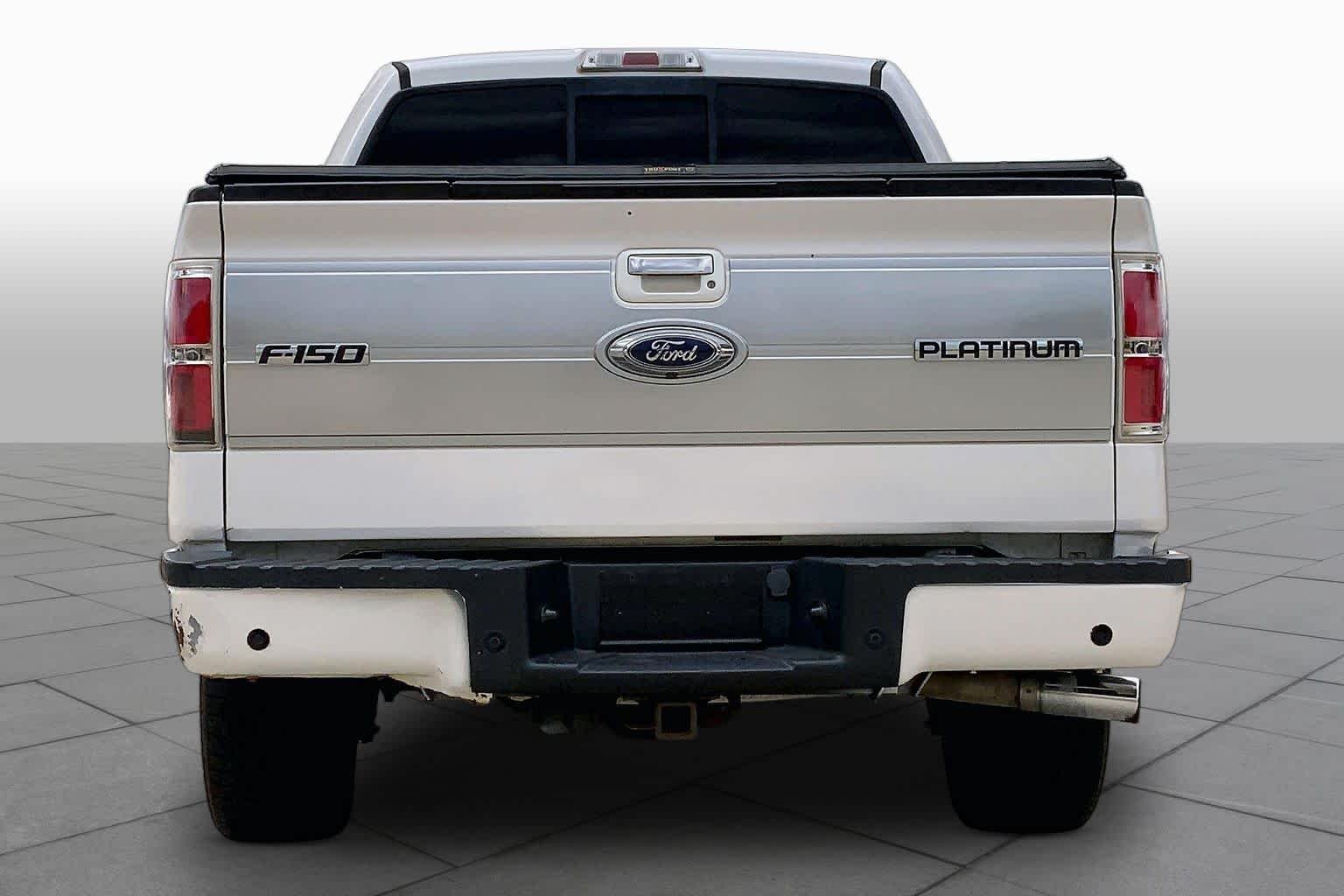 Used 2013 White Platinum Metallic Tri-Coat Ford Platinum image 4