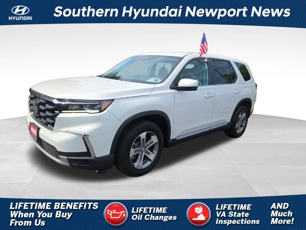 Used 2023 White Honda EX-L image 1