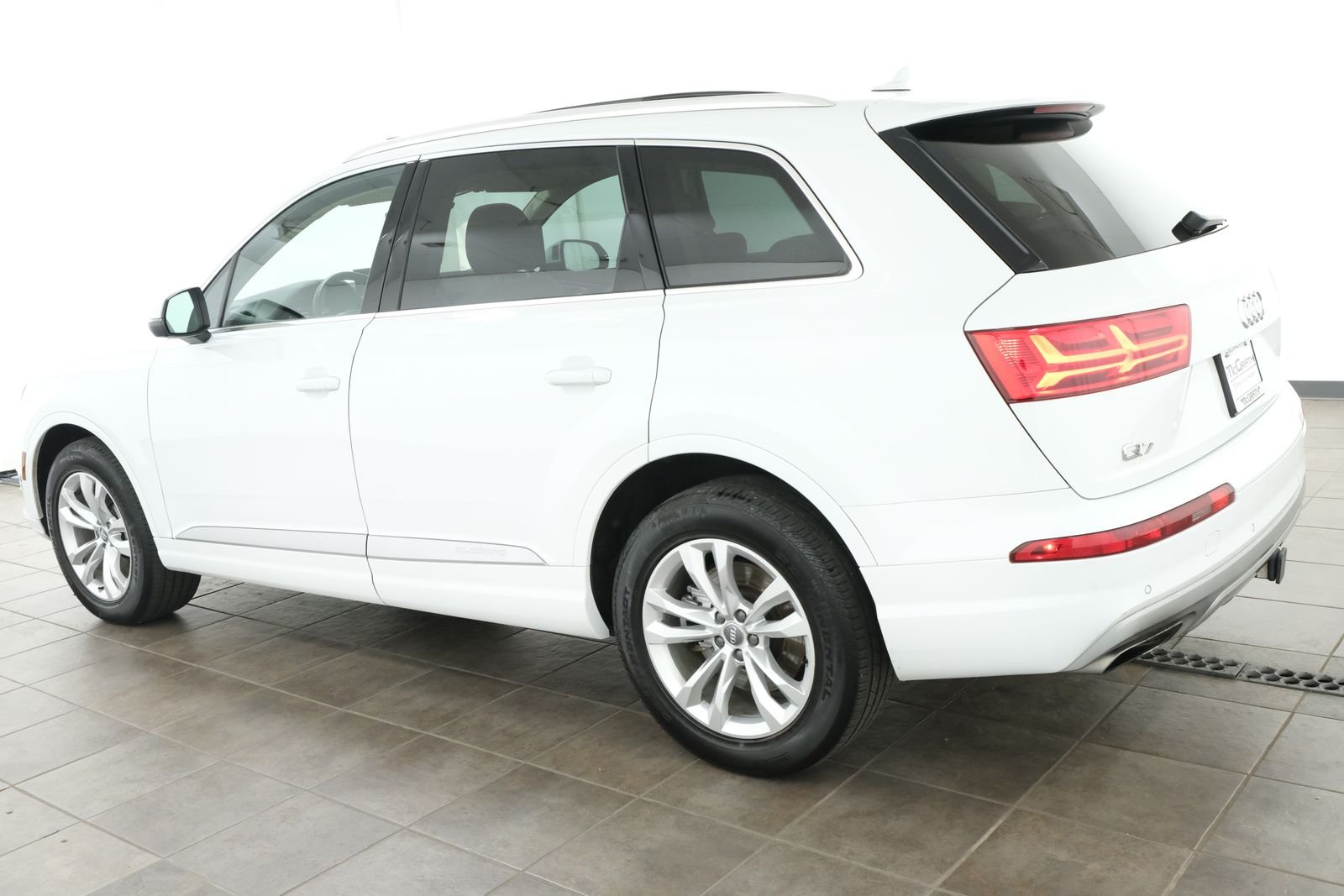 Used 2019 Glacier White Metallic Audi 55 Premium Plus image 3
