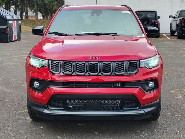 New 2026 Red Hot Pearl-Coat Exterior Paint Jeep Latitude image 29