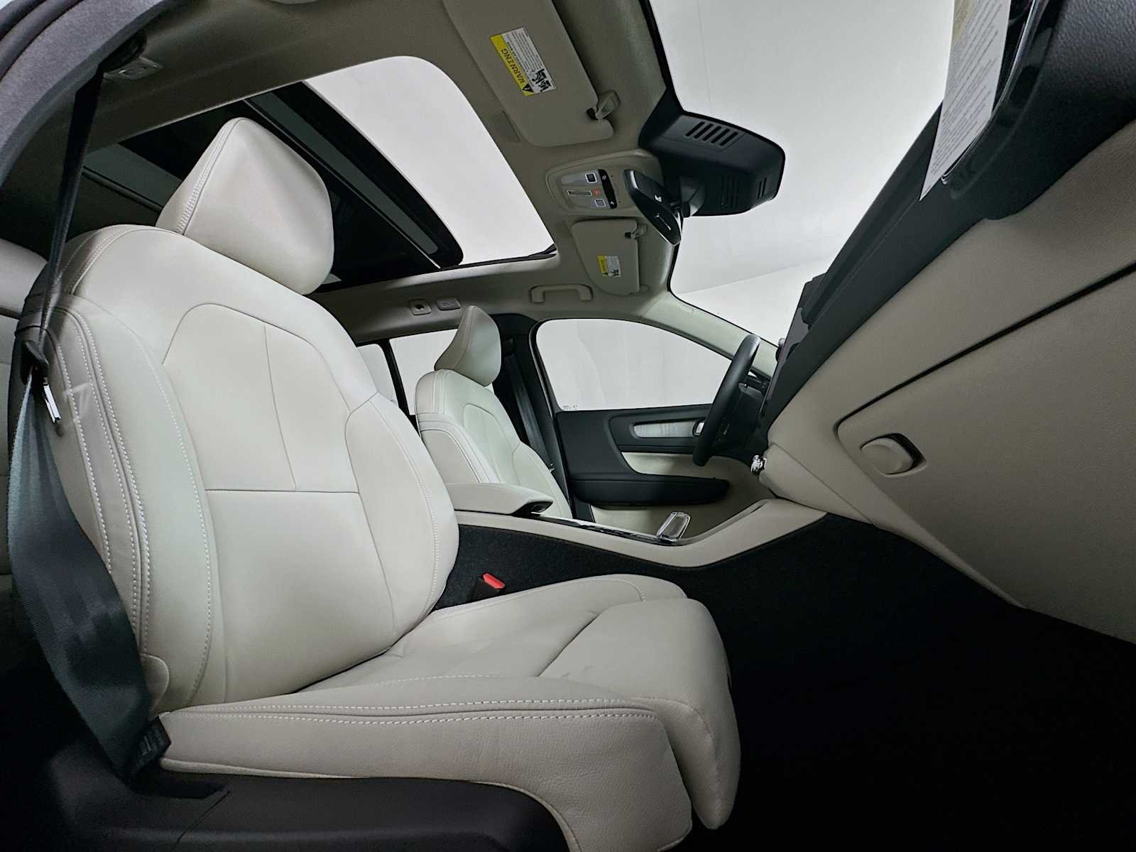 New 2026 Cloud Blue Volvo Ultra image 26