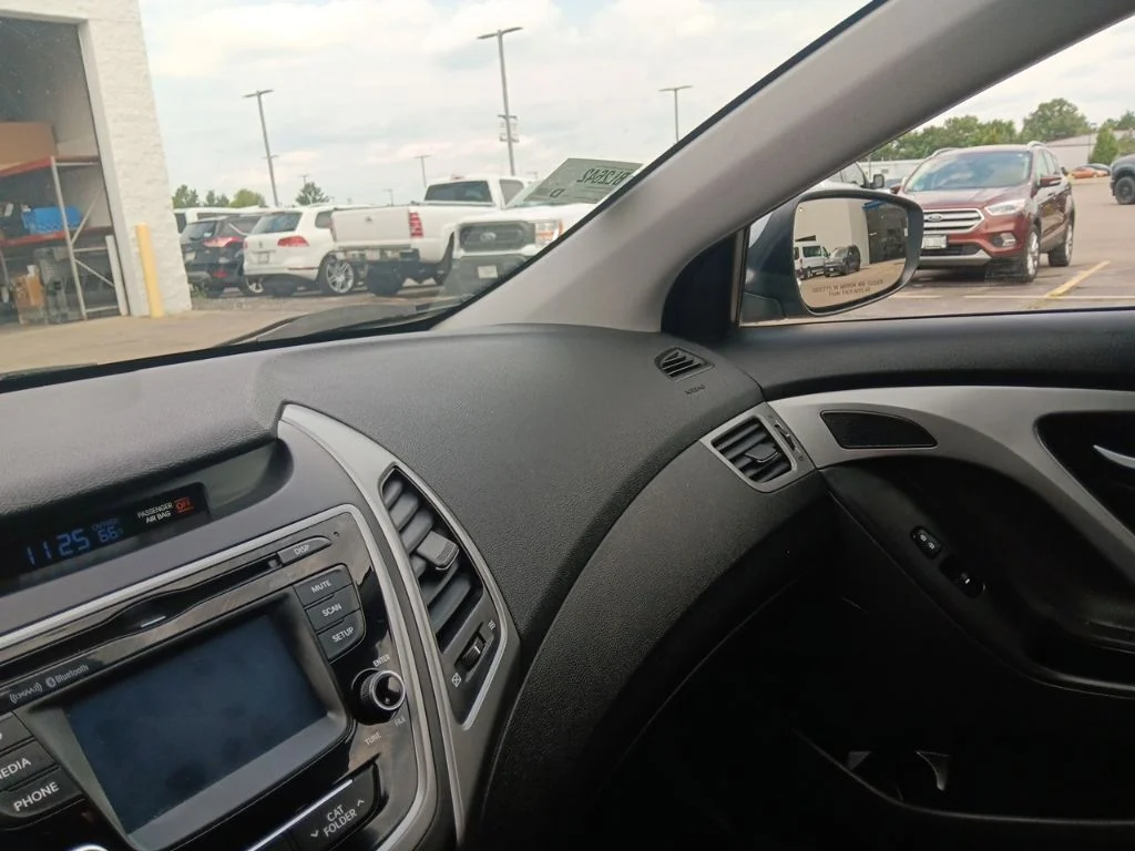 Used 2015 Titanium Gray Metallic Hyundai Limited image 26