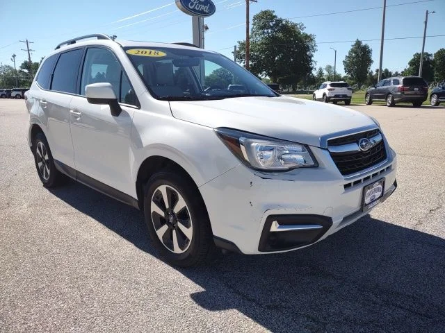 Used 2018 Crystal White Pearl Subaru 2.5i Premium image 7