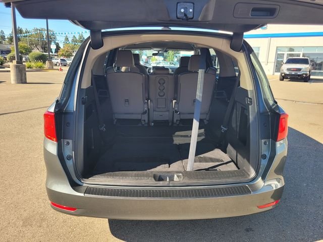 Used 2018  Honda EX image 11