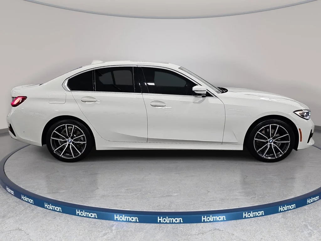 Used 2020 White BMW 330i xDrive image 5