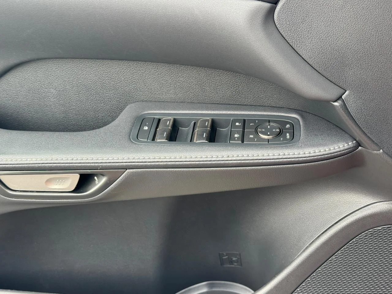 Used 2023 Copper Crest Lexus Premium image 25