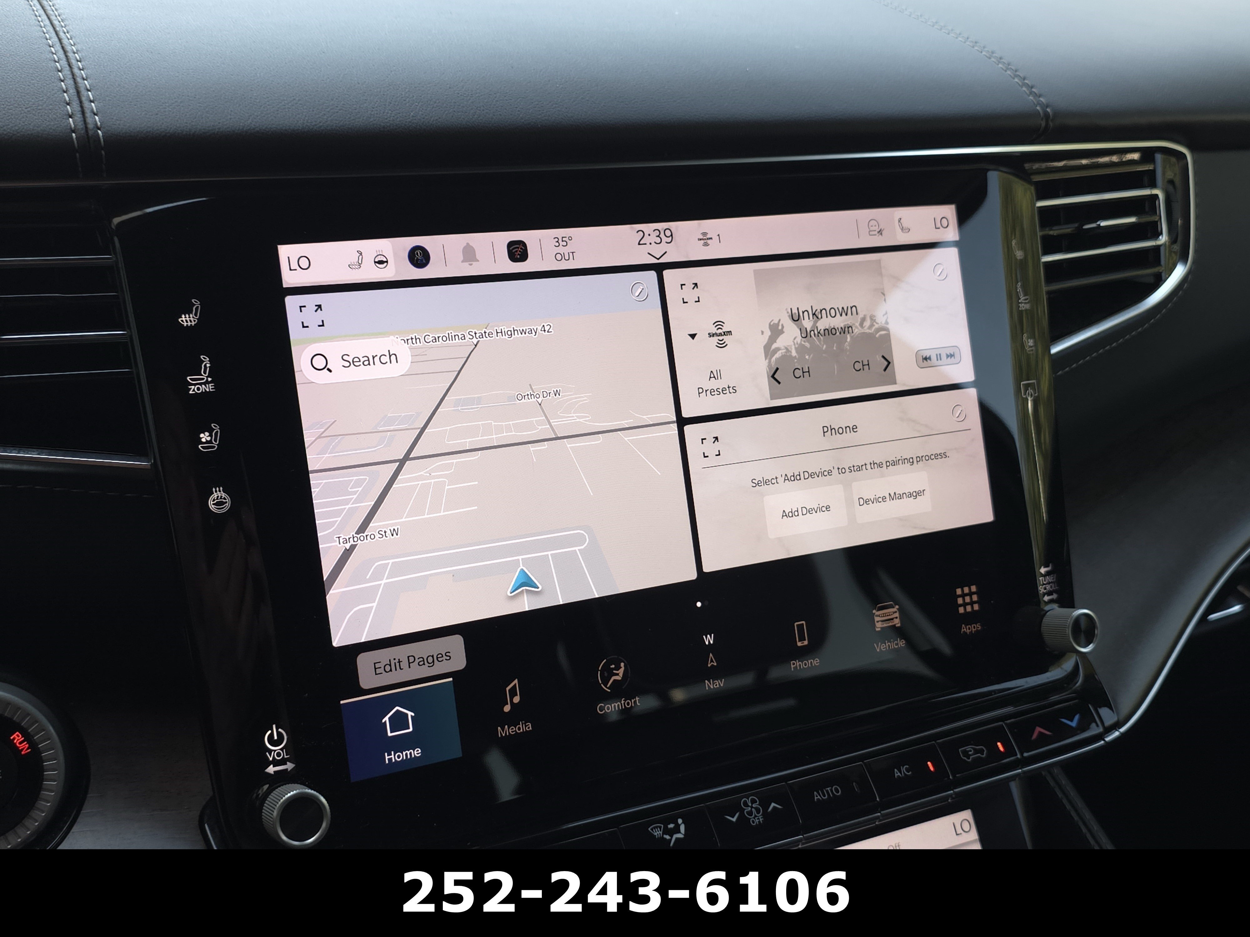 Used 2022 Diamond Black Crystal Pearlcoat Jeep Series II image 16