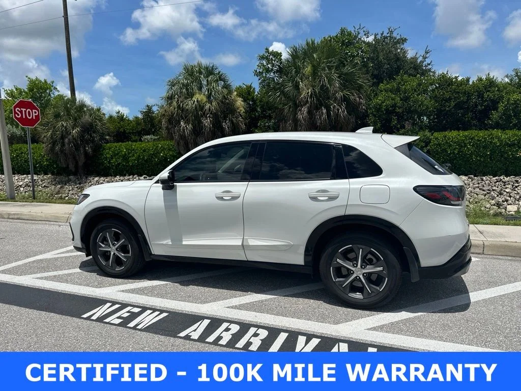Certified Used 2023 Platinum White Pearl Honda EX-L image 9