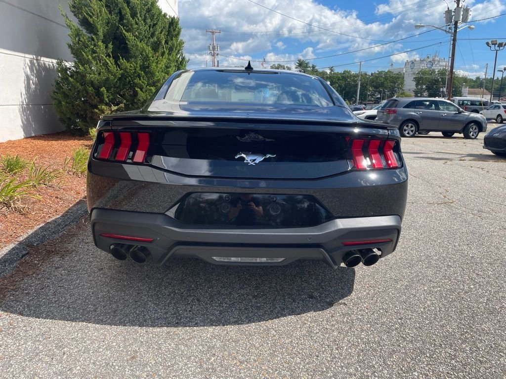 New 2026 Shadow Black Ford EcoBoost® Premium Fastback image 9